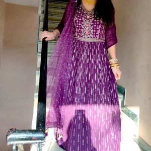 Women anarkali dress for sangeet mehdi
